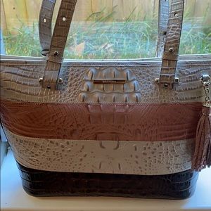 Brahmin women’s tote tri color EUC handbag
